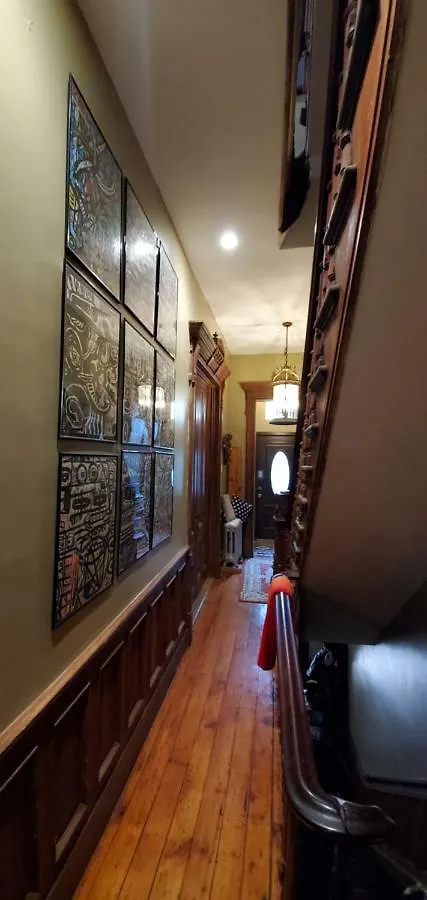 Brownstone Loft 30 Day Bookings 0*, New York United States